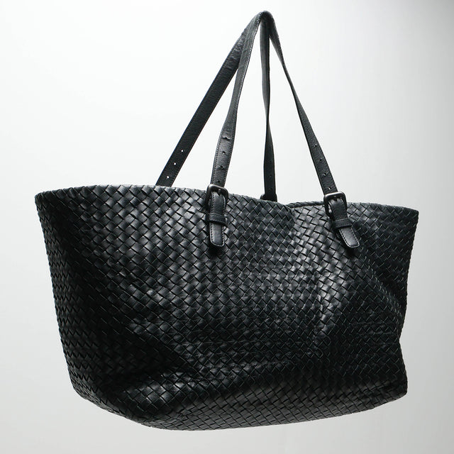 BOTTEGA VENETA INTRECCIATO XL LEATHER TOTE