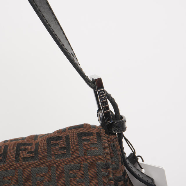 FENDI MAMMA BAGUETTE HAND BAG