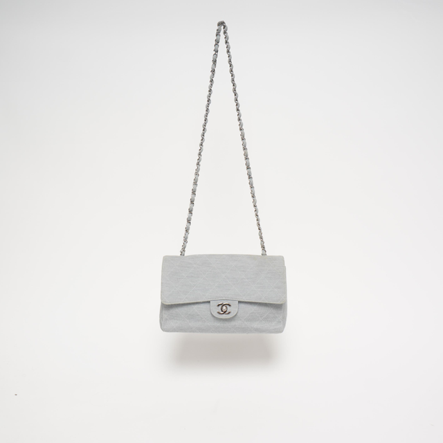 CHANEL CLASSIC FLAP BAG