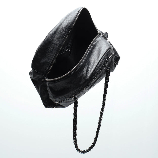 CHANEL LEATHER HAND BAG