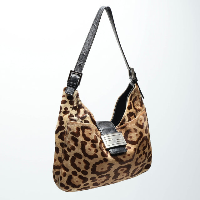 FENDI MAMMA BAGUETTE BAG