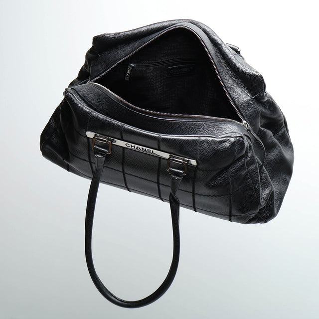 CHANEL LEATHER HAND BAG