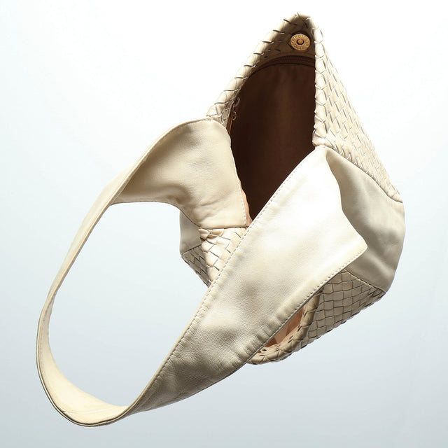 BOTTEGA VENETA LEATHER BAG