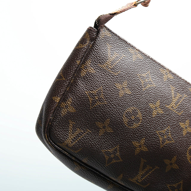 LOUIS VUITTON POCHETTE ACCESSOIRES