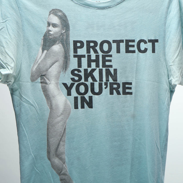 MARC JACOBS PROTECT THE SKIN YOUR IN SHIRT