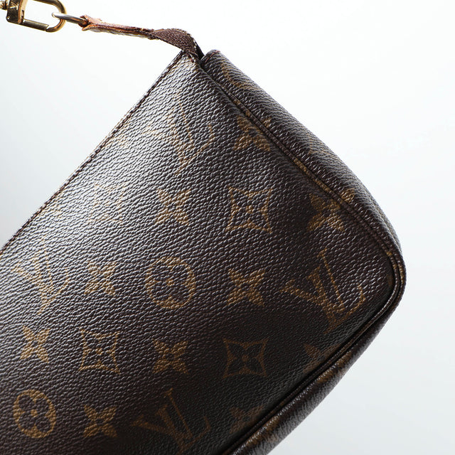 LOUIS VUITTON POCHETTE ACCESSOIRES