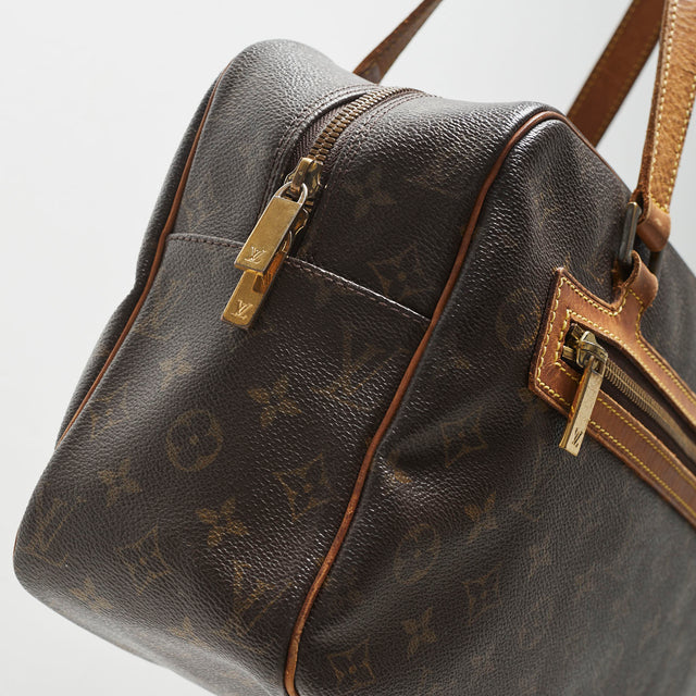 LOUIS VUITTON CITE GM BAG