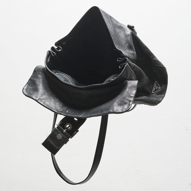 PRADA LEATHER HAND BAG