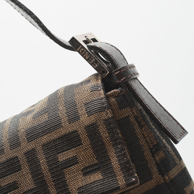 FENDI MAMMA BUCKET BAG