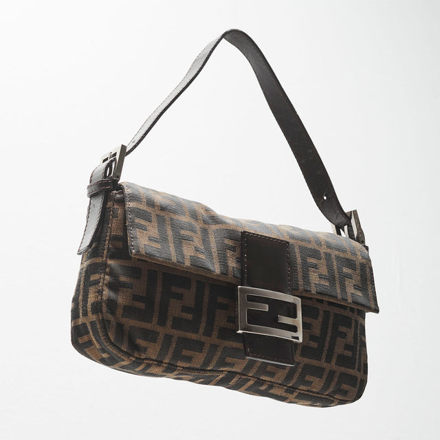 FENDI MAMMA BUCKET BAG