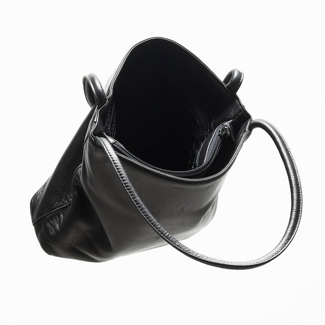 PRADA LEATHER HAND BAG