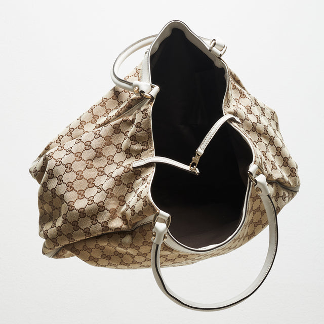 GUCCI ABBEY HAND BAG