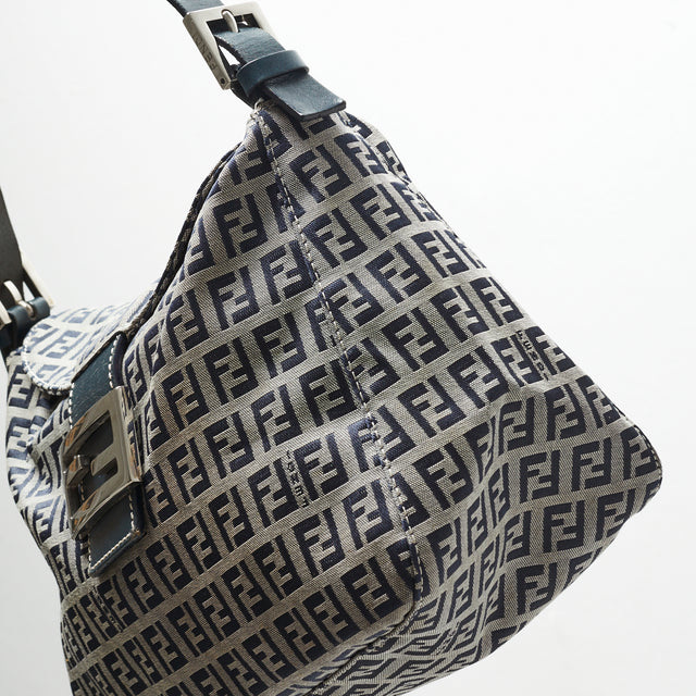 FENDI MAMMA BAGUETTE BAG