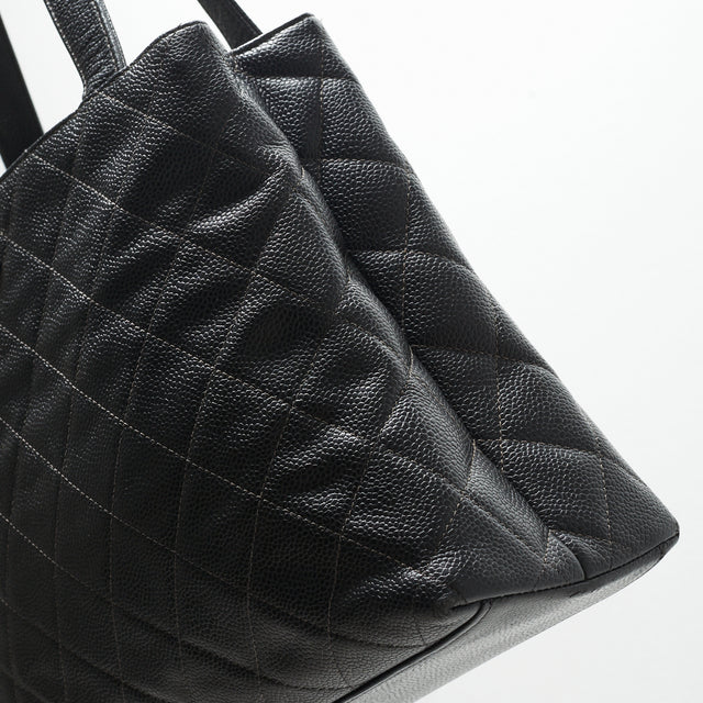 CHANEL CAVIAR LEATHER HAND BAG