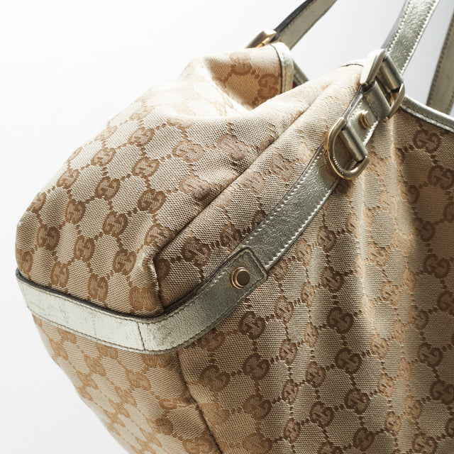 GUCCI ABBEY HAND BAG
