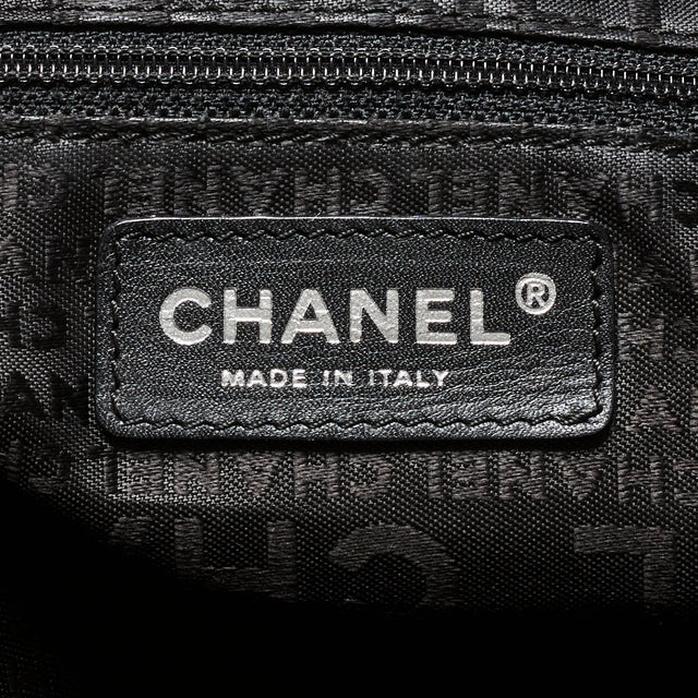CHANEL CHOCOLATE BAR CAVIAR LEATHER BAG