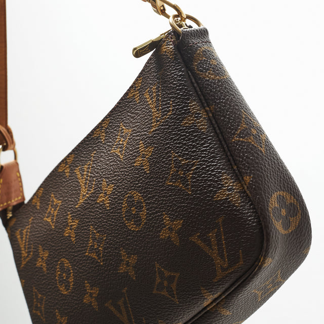 LOUIS VUITTON POCHETTE ACCESSOIRES BAG
