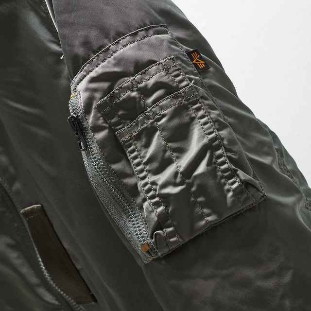 ALPHA INDUSTRIES BOMBER JACKET