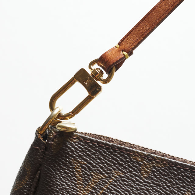 LOUIS VUITTON POCHETTE ACCESSOIRES