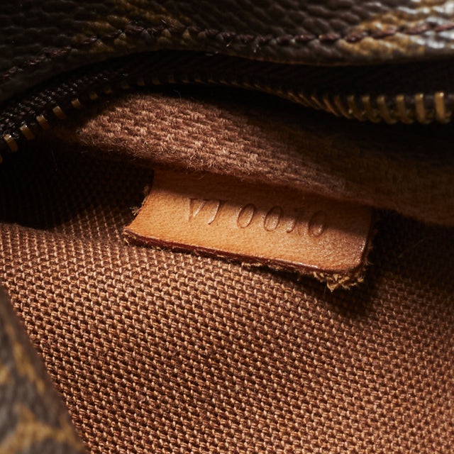 LOUIS VUITTON POCHETTE ACCESSOIRES