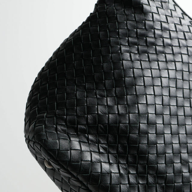 BOTTEGA VENETA INTRECCIATO LEATHER TOTE