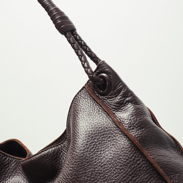 BOTTEGA VENETA LEATHER HAND BAG