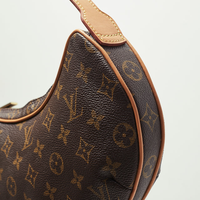 LOUIS VUITTON CROSSAINT HAND BAG