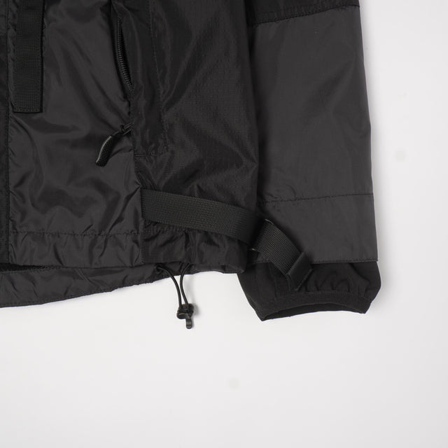 COMME DES GARCONS X THE NORTH FACE WINDBREAKER