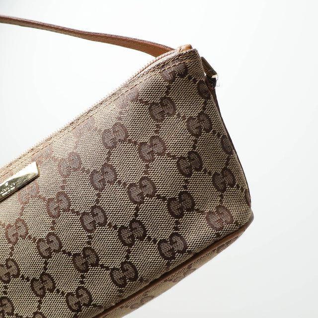 GUCCI BOAT POCHETTE BAG