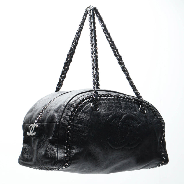 CHANEL LEATHER HAND BAG