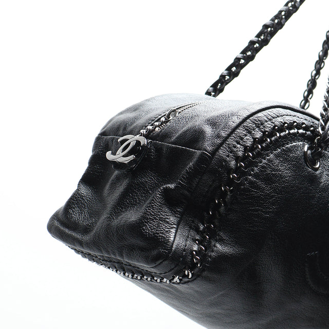 CHANEL LEATHER HAND BAG