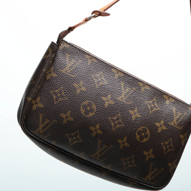 LOUIS VUITTON POCHETTE ACCESSOIRE