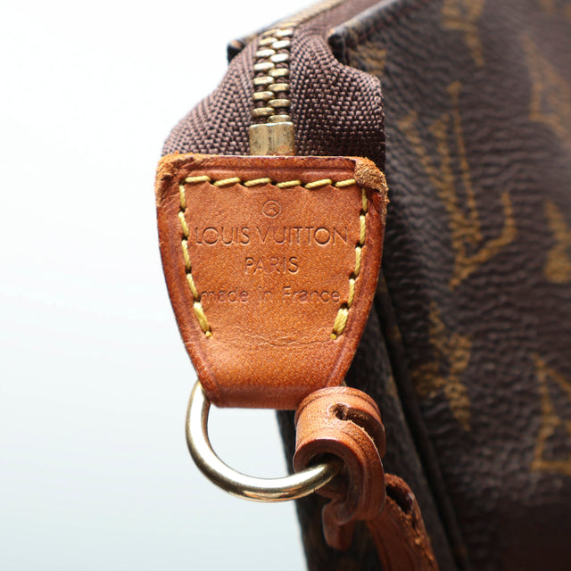 LOUIS VUITTON POCHETTE ACCESSOIRE