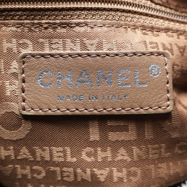 CHANEL LAX ACCORDION HOBO BAG