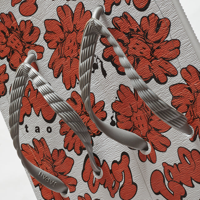 COMME DES GARCONS FLIP FLOPS