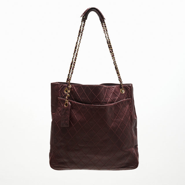CHANEL LEATHER TOTE BAG