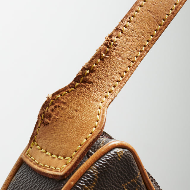 LOUIS VUITTON CROSSAINT BAG