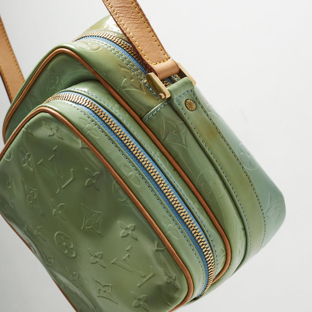 LOUIS VUITTON VERNIS SHOULDER BAG