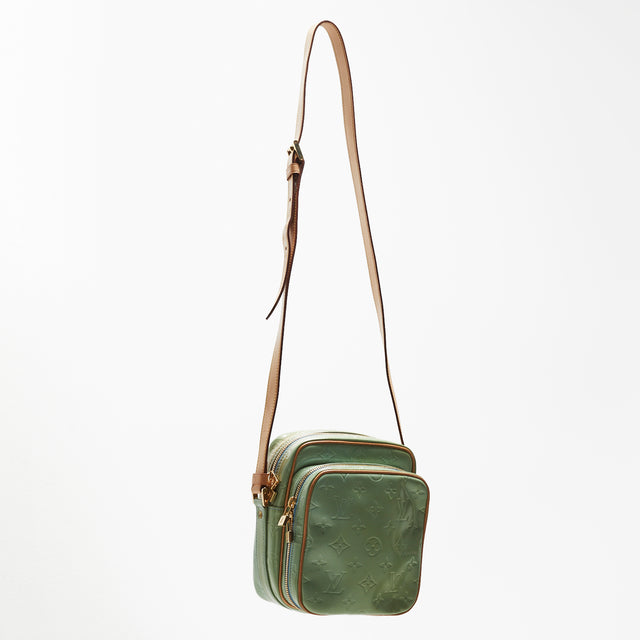 LOUIS VUITTON VERNIS SHOULDER BAG
