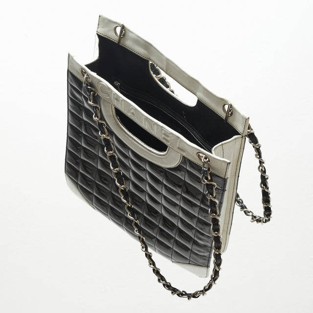 CHANEL TOTE BAG