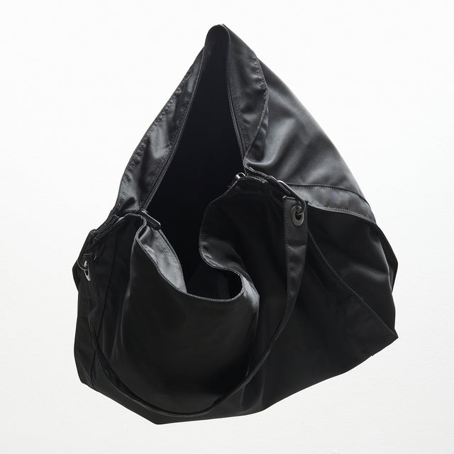 ISSEY MIYAKE NYLON HAND BAG