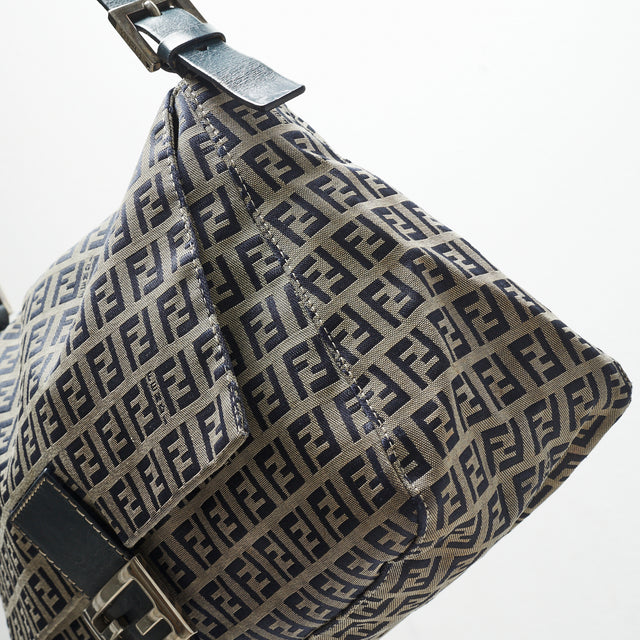 FENDI MAMMA BAGUETTE BAG