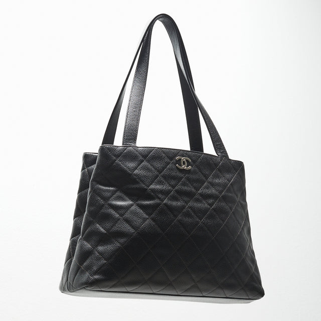 CHANEL CAVIAR LEATHER HAND BAG