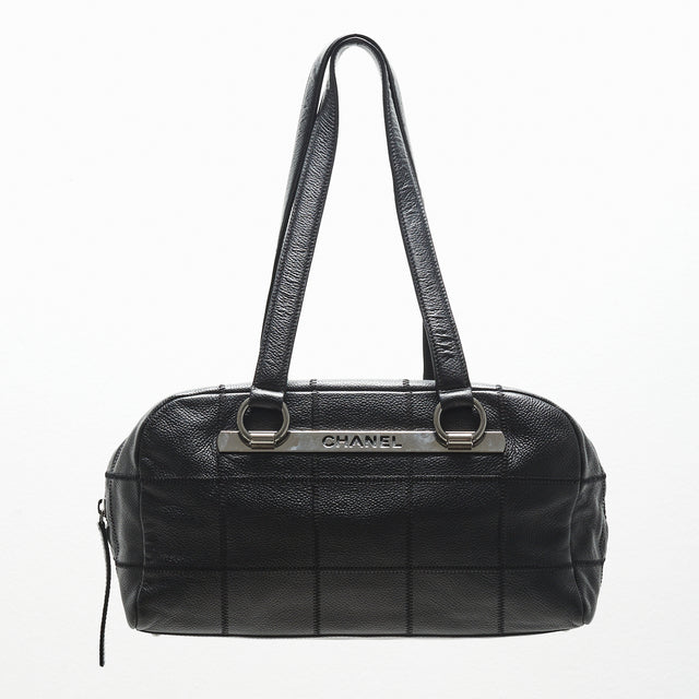 CHANEL CHOCOLATE BAR CAVIAR LEATHER BAG