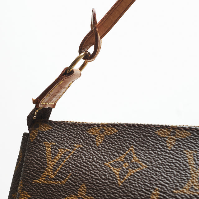 LOUIS VUITTON POCHETTE ACCESSOIRES BAG