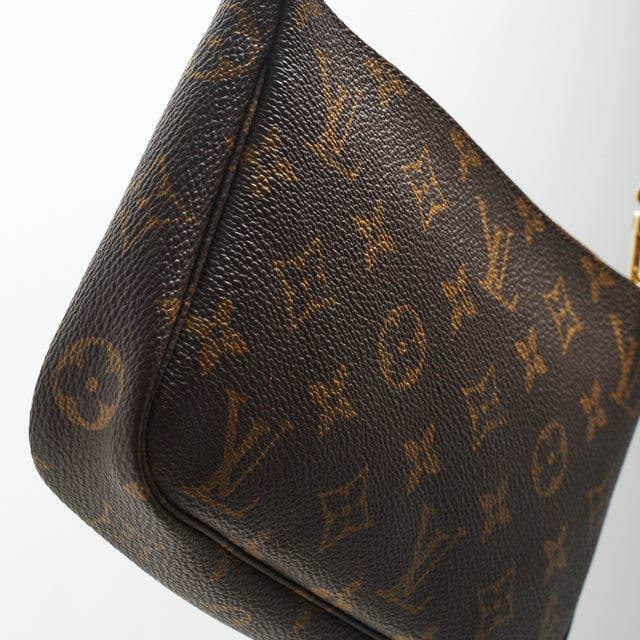 LOUIS VUITTON POCHETTE ACCESSOIRES BAG