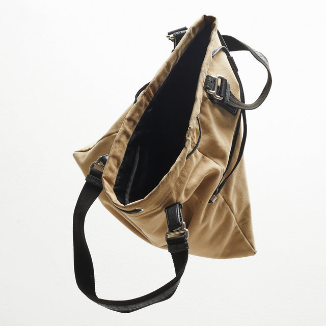 SAINT LAURENT KAHALA BAG