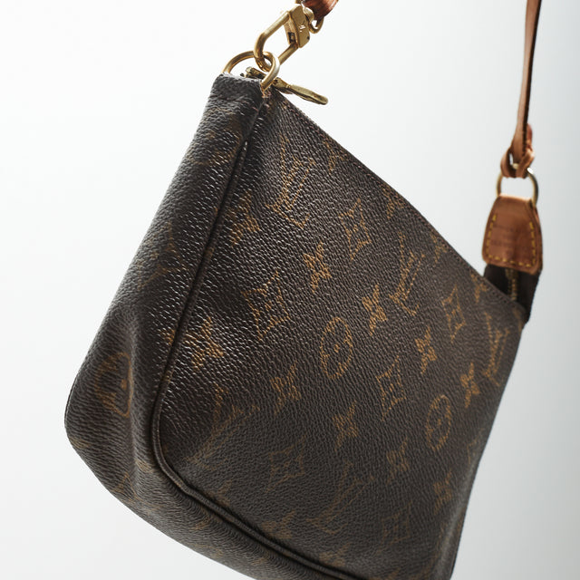 LOUIS VUITTON POCHETTE ACCESSOIRES