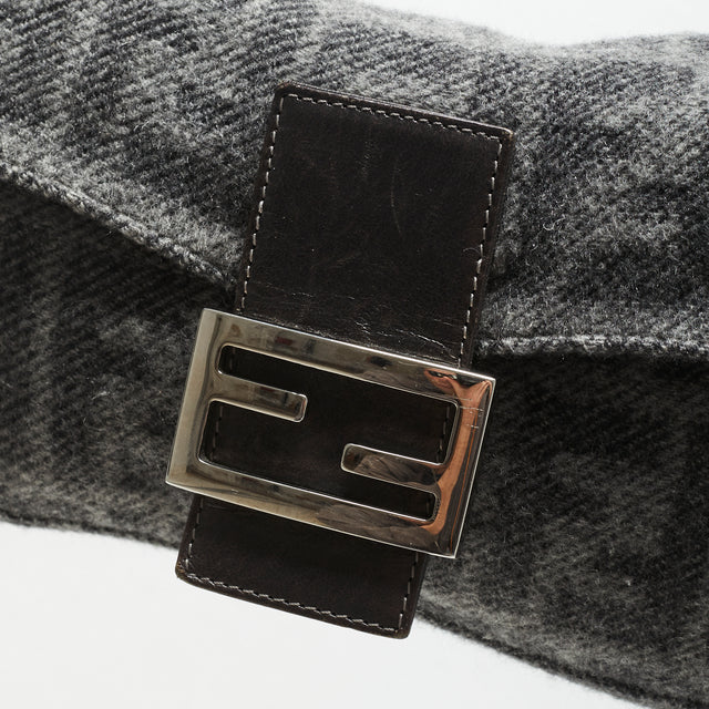 FENDI WOOL BAGUETTE BAG