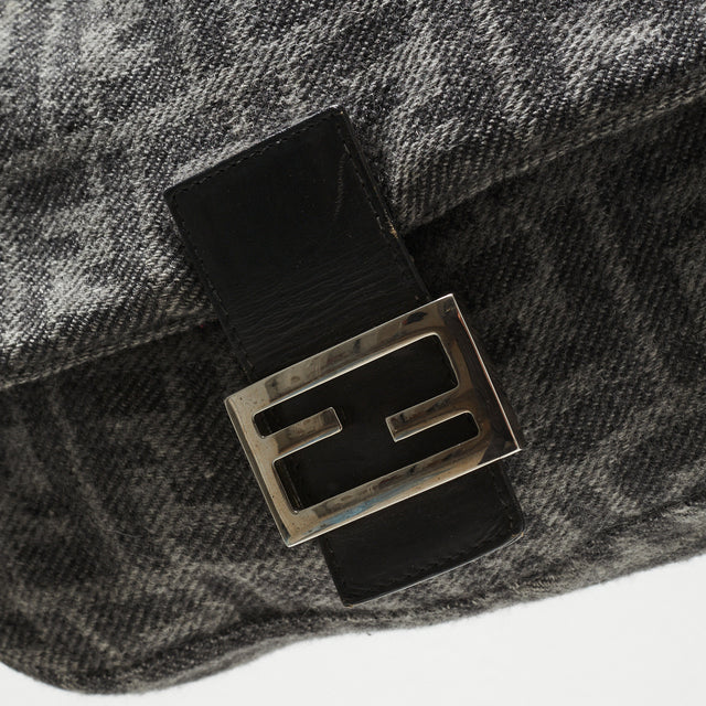 FENDI WOOL MAMMA BAGUETTE BAG